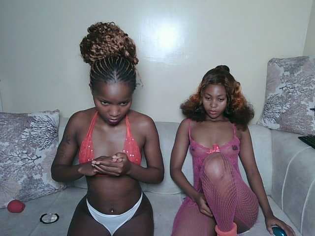 ItsYaGirlPookie live cam