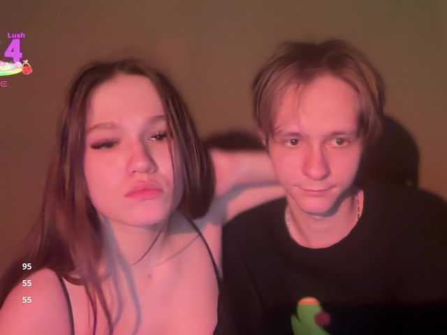 titsDestroy2007 live cam