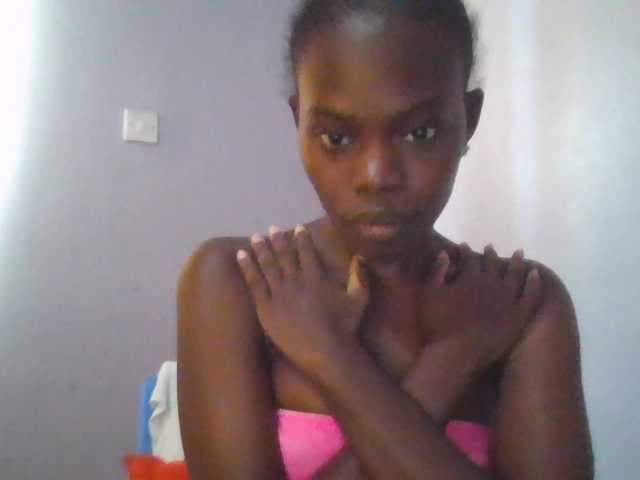 Sweet-petite live cam