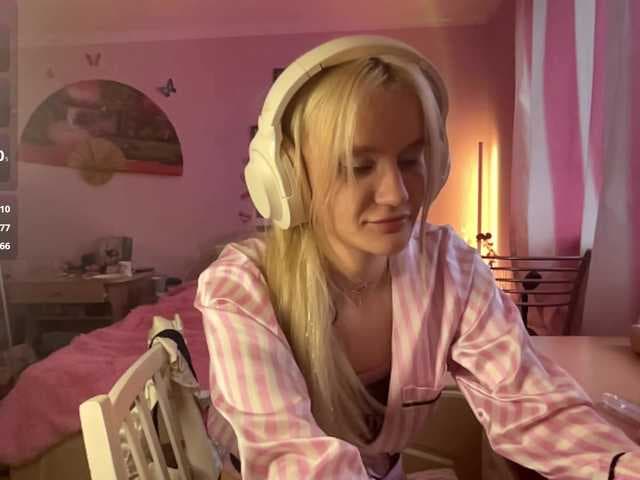 Melissablow live cam