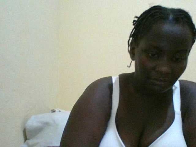 Blackbeauty001 live cam