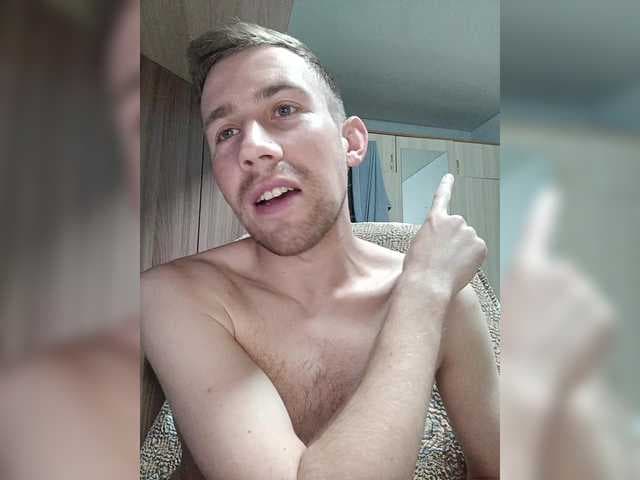 -Dark live cam