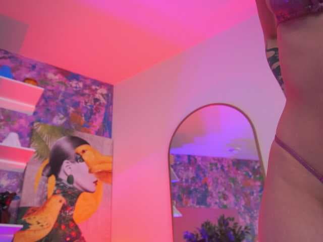 AvaSolis live cam
