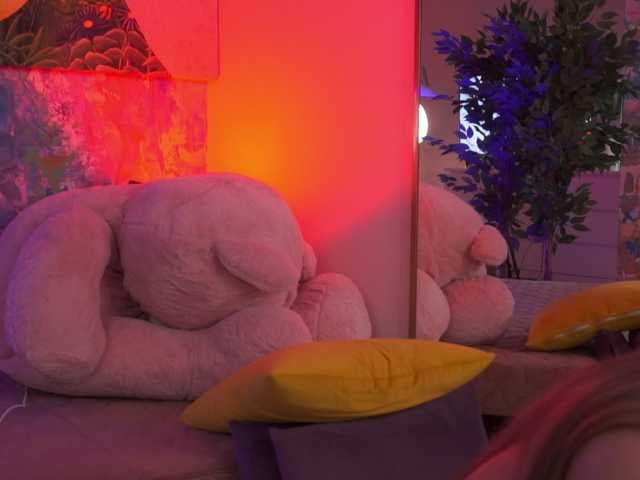 AvaSolis live cam