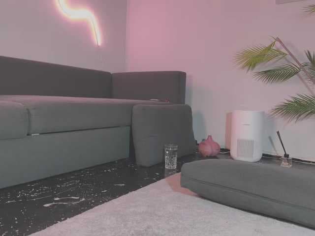 Monicami live cam