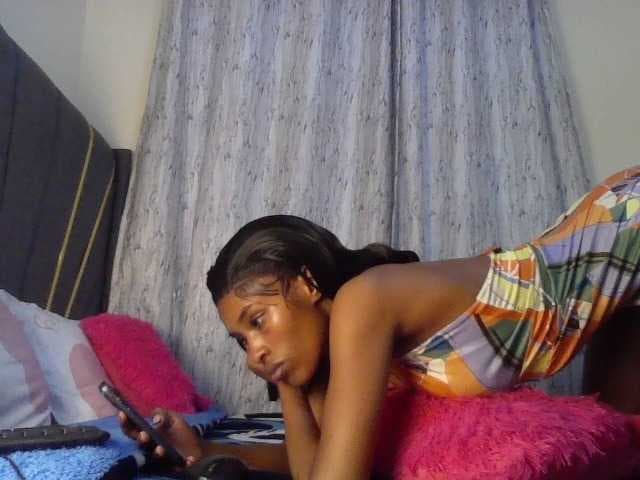 Fl0werssxoxo live cam