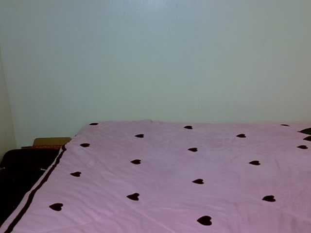 PetiteKitty live cam