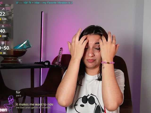 Cerecitaqueenn live cam