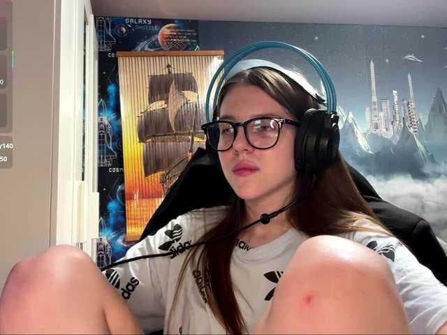 YasukoTurrill live cam