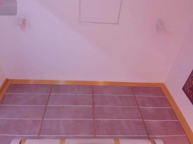 CrystalRose1 live cam