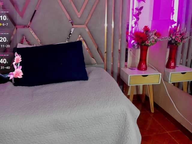 adri-rivera live cam