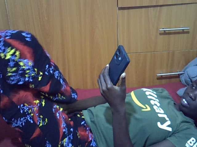 Ebonytrendy live cam