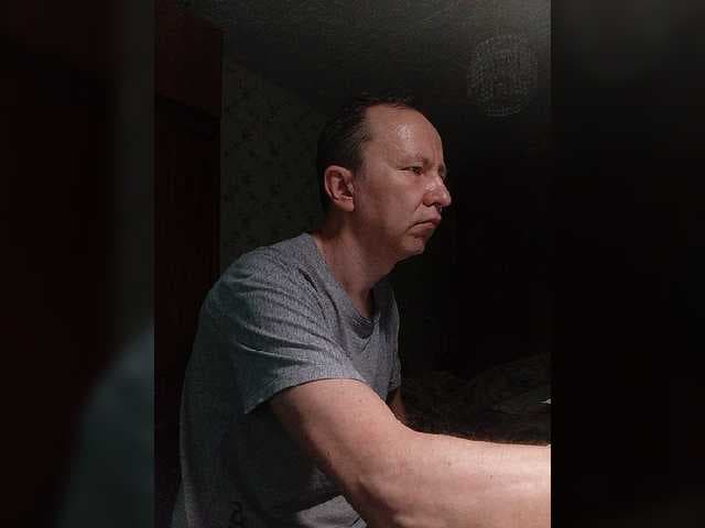 alex-u81 live cam