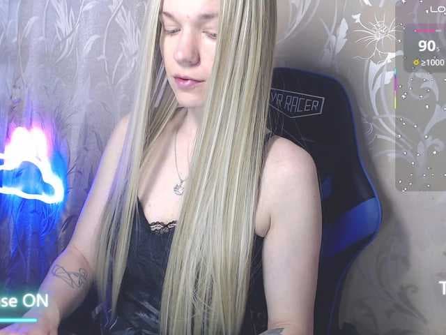 Shiny_Victoria live cam