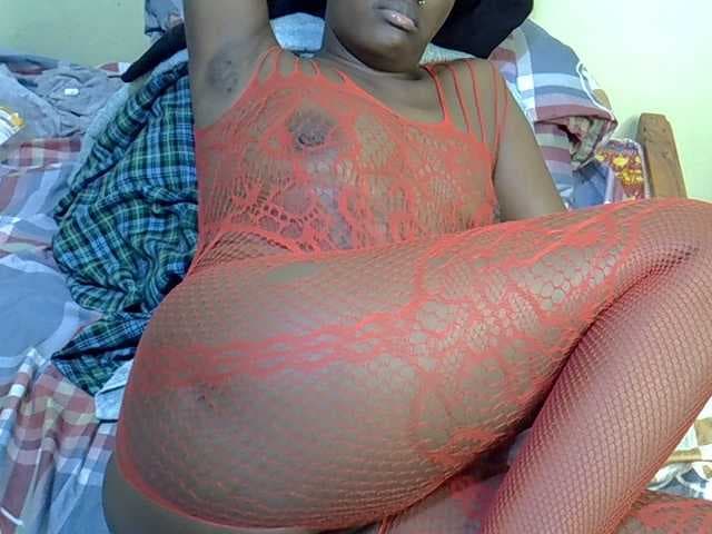 Curvy-goddessa live cam