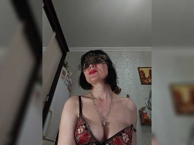 Lilya18 live cam