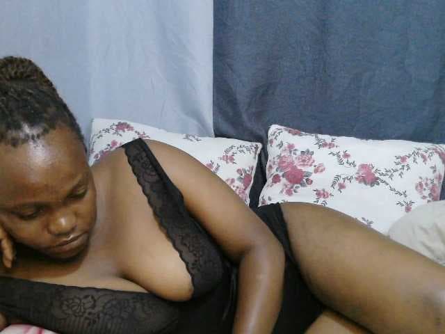 Cutie-lynda live cam