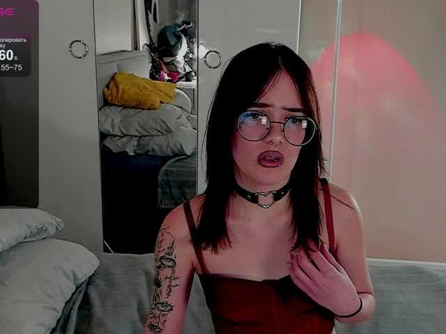 Marika-Degas live cam