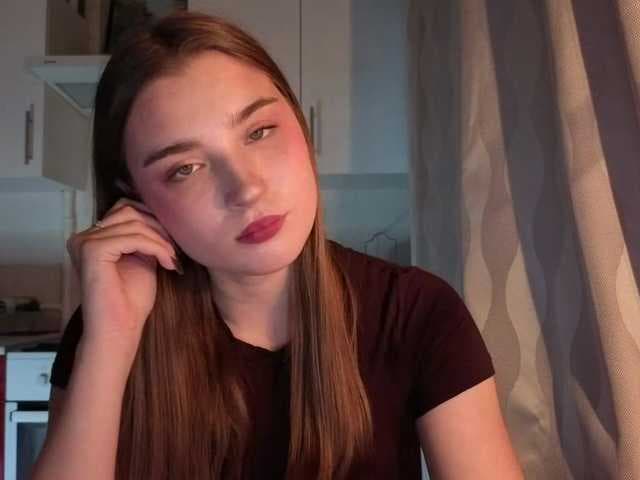 ChristiaPettet live cam