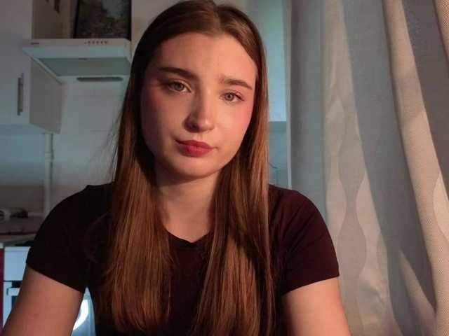 ChristiaPettet live cam