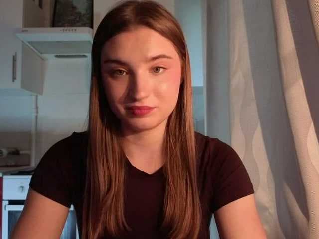 ChristiaPettet live cam