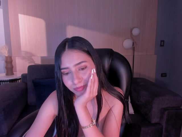LucieMartin live cam