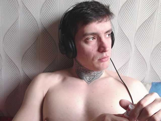 this-is-andy live cam