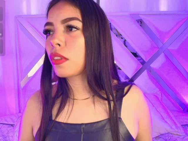 Ariana-Castillo live cam