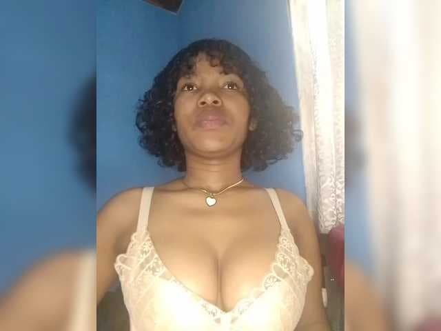 Candis02 live cam