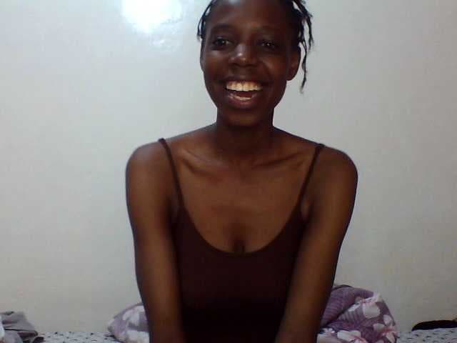 Sexxybellah6 live cam