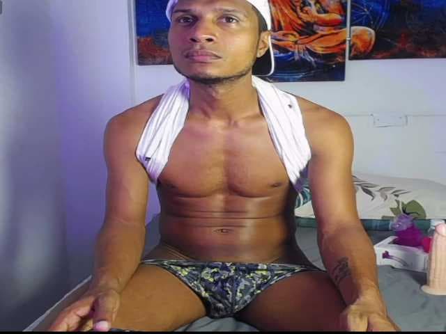 Jafet-Manzur live cam