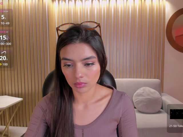JulietteMoreau live cam