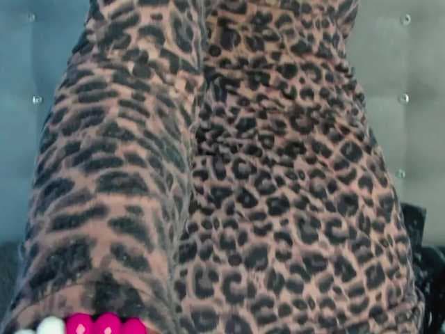 tatianasquirthot live cam