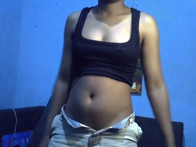GoldenGoddess1 live cam