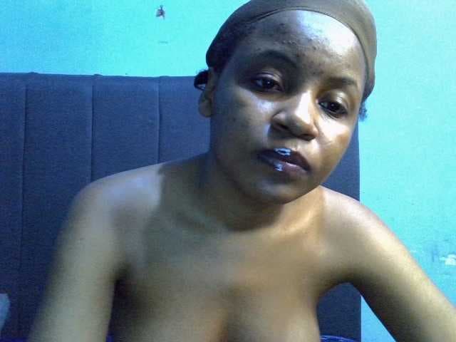 GoldenGoddess1 live cam