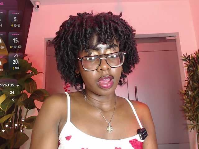 MelodyBlazze live cam