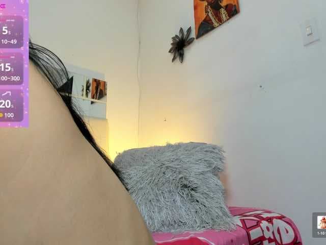 MiaEvans0 live cam