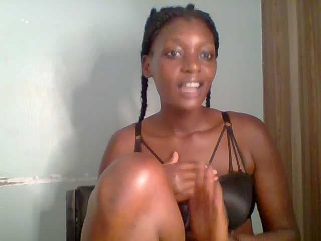 Chocolate-saucy live cam