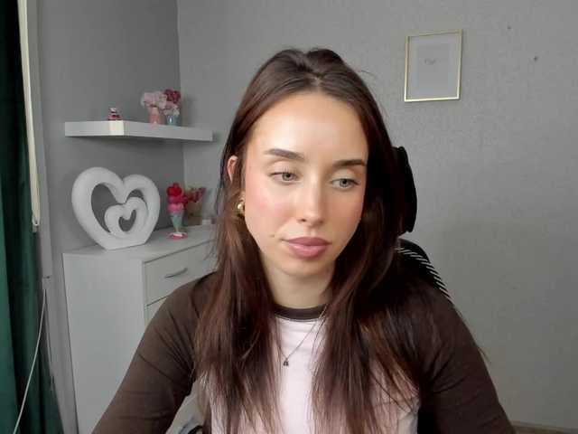 adeleLive live cam on BongaCams