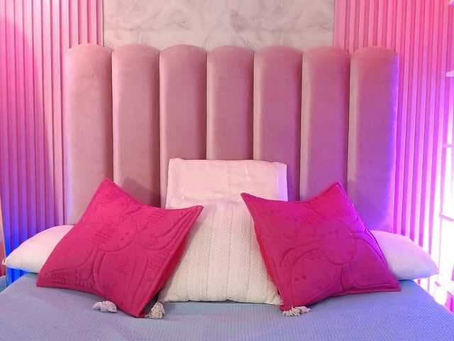 ArianaRougee live cam
