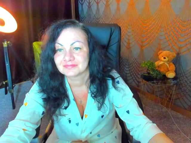 IrissMoon live cam