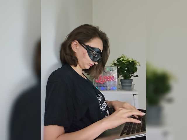 CrazyPrincess live cam