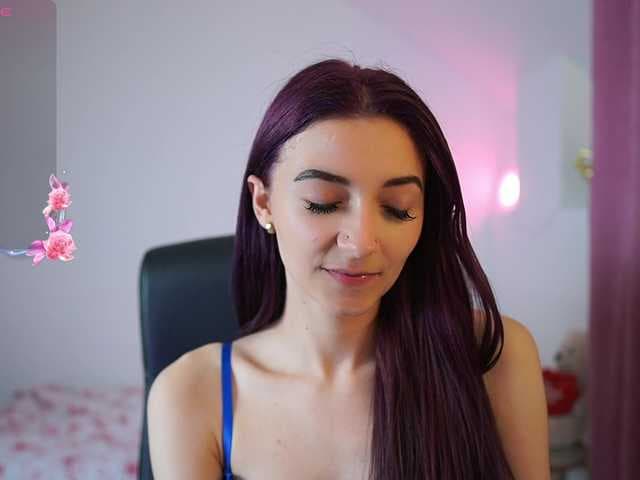 RocknRose18 live cam