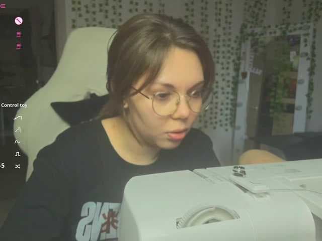 AnnaSebastian live cam