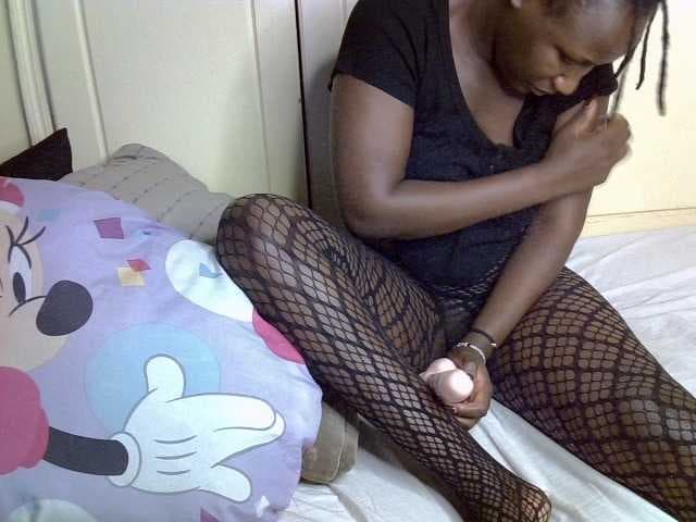 desirdoll23 live cam