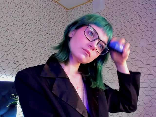 Scarle-Whisper live cam