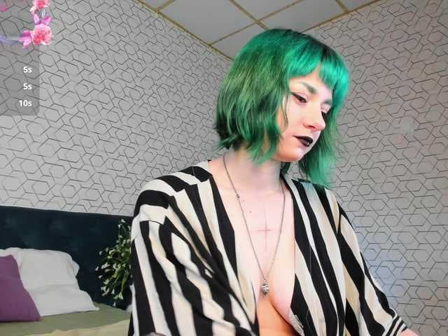 Scarle-Whisper live cam on BongaCams