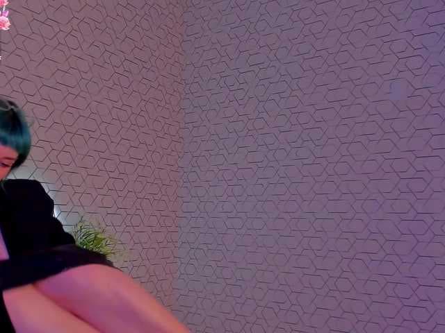 Scarle-Whisper live cam