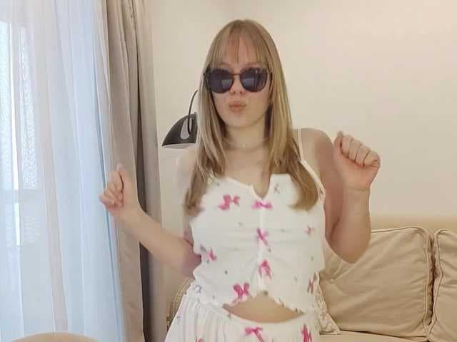 LittleForestELF2 live cam