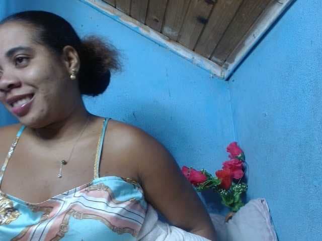 Ornela1 live cam